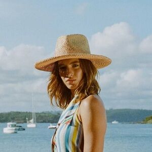 NEW ! LOC tHe Wanderer Boater Straw Sun Hat with Wide Brim - Natural